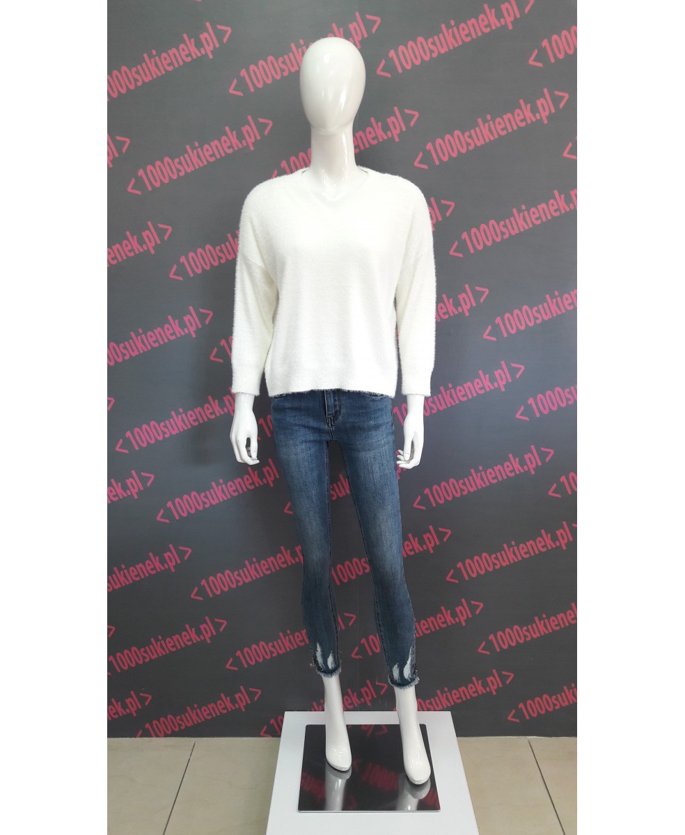 Sweter Dolce Piccante, serek, ecru Sweter Dolce Piccante, serek, ecru