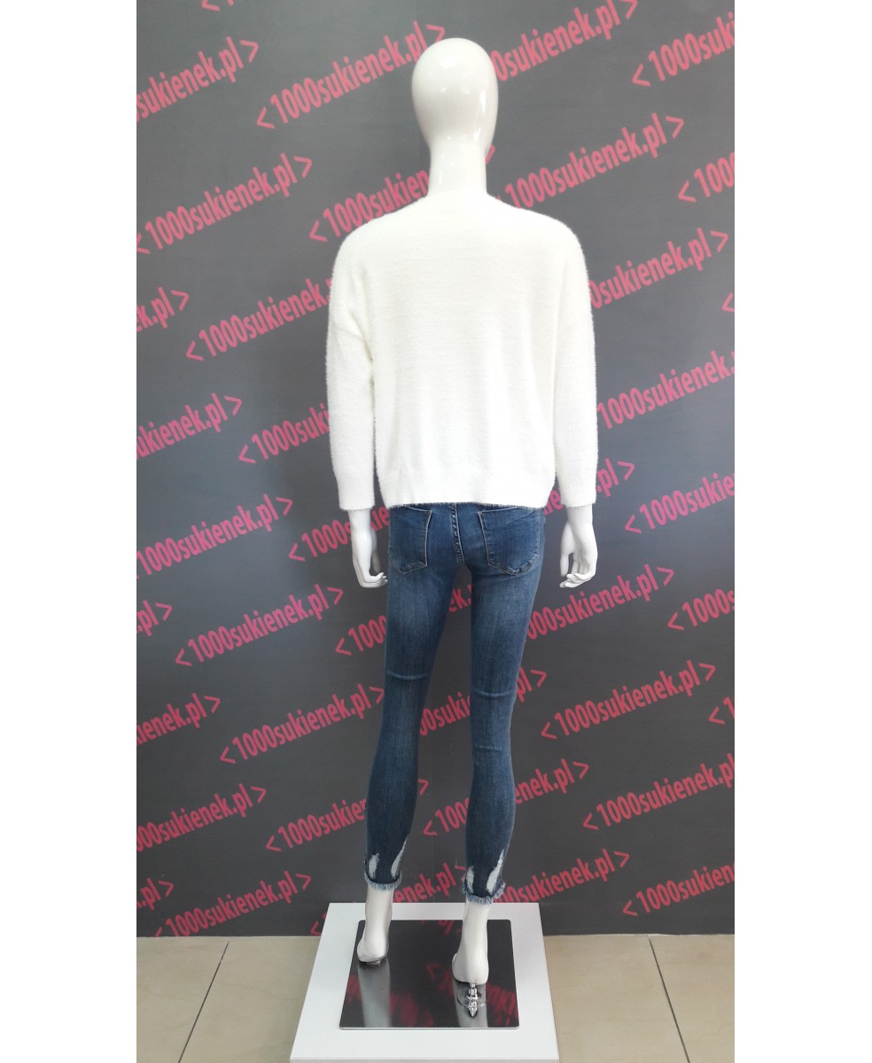 Sweter Dolce Piccante, serek, ecru